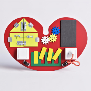 Бизиборд «Любящее сердце» - fgospostavki.ru - Балашиха