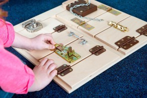 Тактильно-развивающая панель “Замочки” - fgospostavki.ru - Балашиха